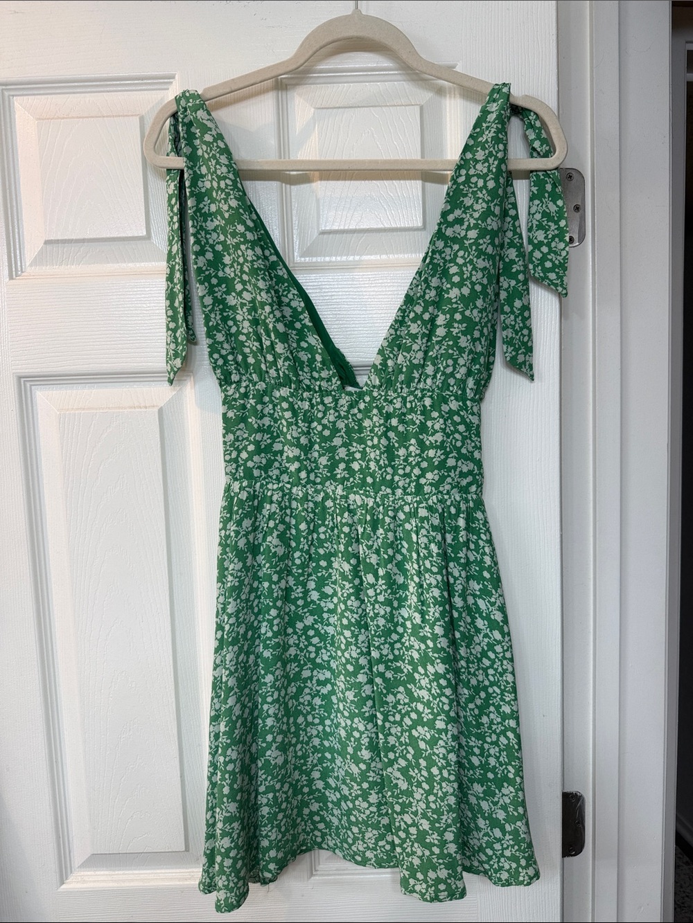 Lovers + Friends Green Floral Tie-Shoulder Mini Dress
